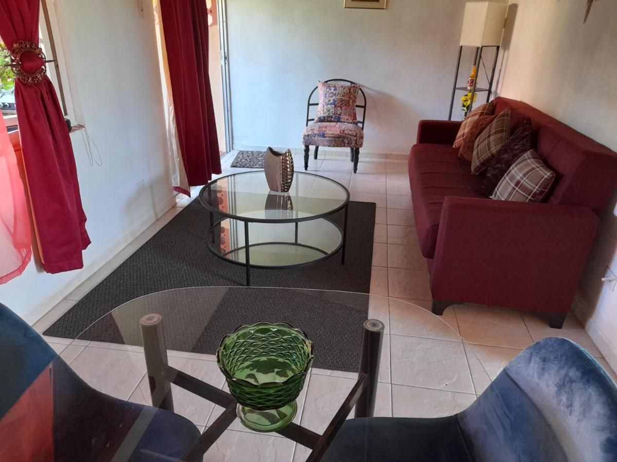 Angler Apartments Saint James Luaran gambar