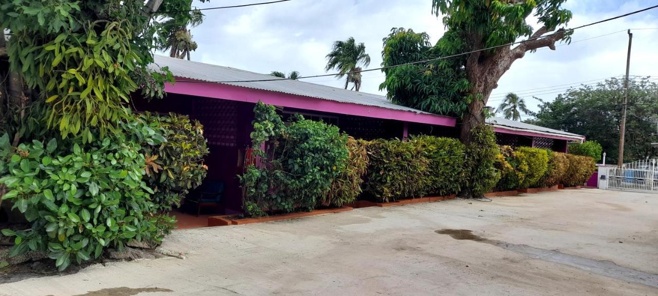 Angler Apartments Saint James Luaran gambar